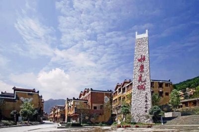 成功签订汶川县农村综合环境治理项目，服务中国最美羌城。